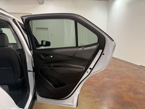 Used 2023 Chevrolet Equinox LT AWD/4WD image 66