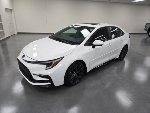 New 2026 Toyota Corolla XSE image 2