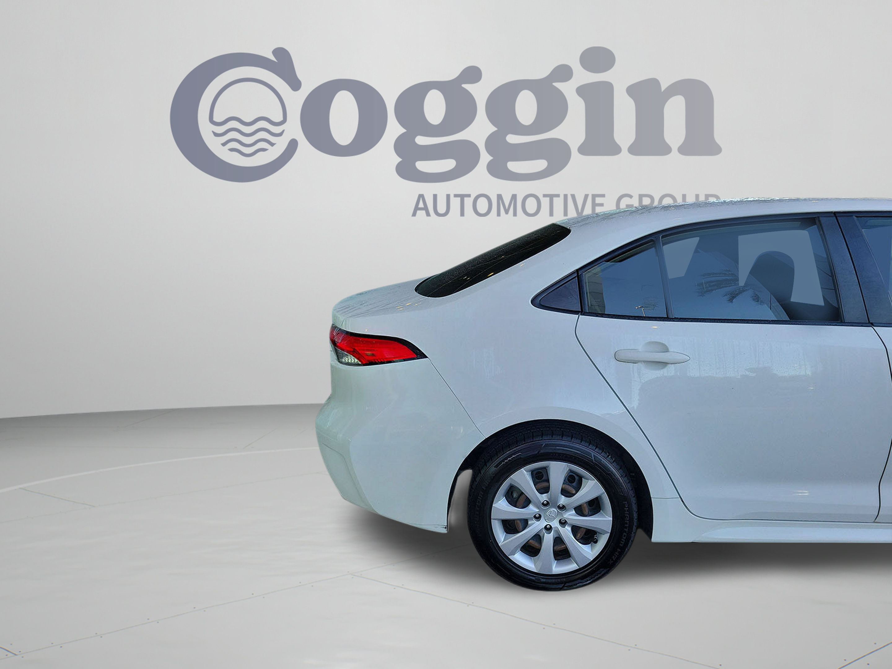 Used 2020 Toyota Corolla LE FWD image 31