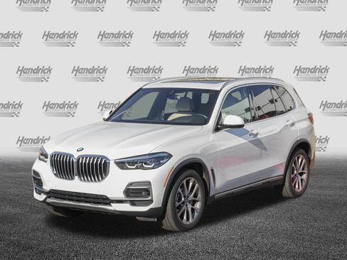 Certified 2022 BMW X5 xDrive40i w/ Luxury Seating Package image 5