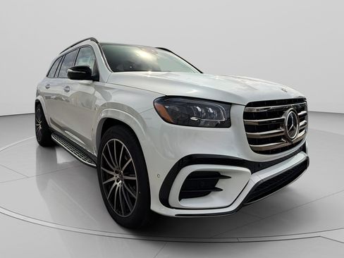 New 2026 Mercedes-Benz GLS 580 4MATIC image 7