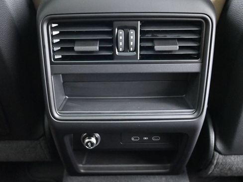 Certified 2026 Porsche Cayenne Coupe AWD/4WD image 8