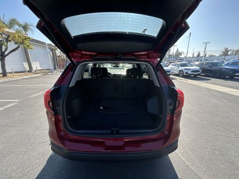 Used 2020 GMC Terrain SLE w/ Driver Convenience Package image 22