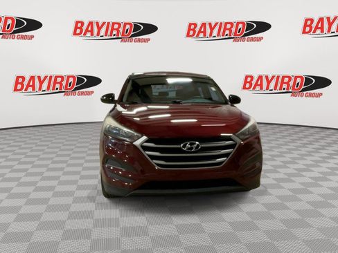 Used 2018 Hyundai Tucson SE w/ Cargo Package FWD image 3