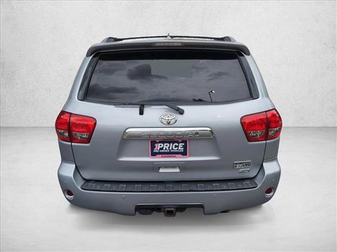 Used 2014 Toyota Sequoia Platinum AWD/4WD image 6