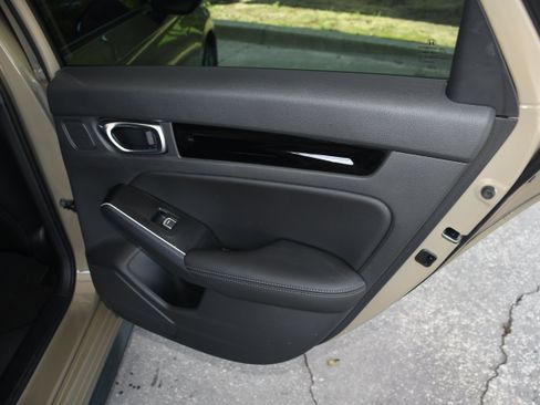Used 2025 Honda Civic Sport Touring image 20