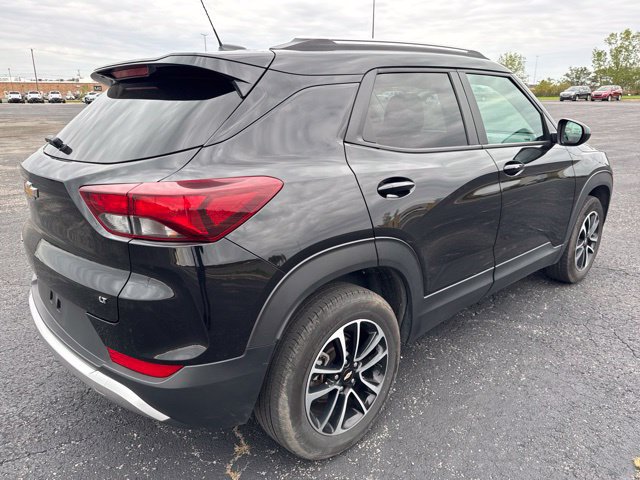 Used 2025 Chevrolet TrailBlazer LT AWD/4WD image 4