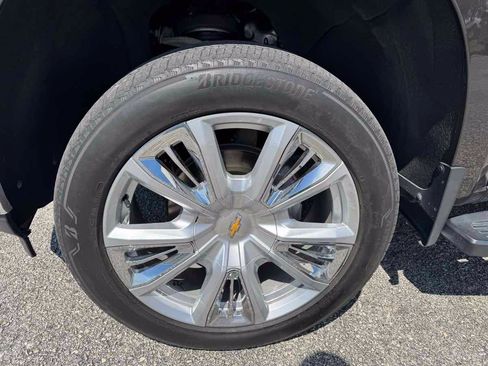 Used 2021 Chevrolet Silverado 1500 LTZ w/ LTZ Convenience Package II AWD/4WD image 35
