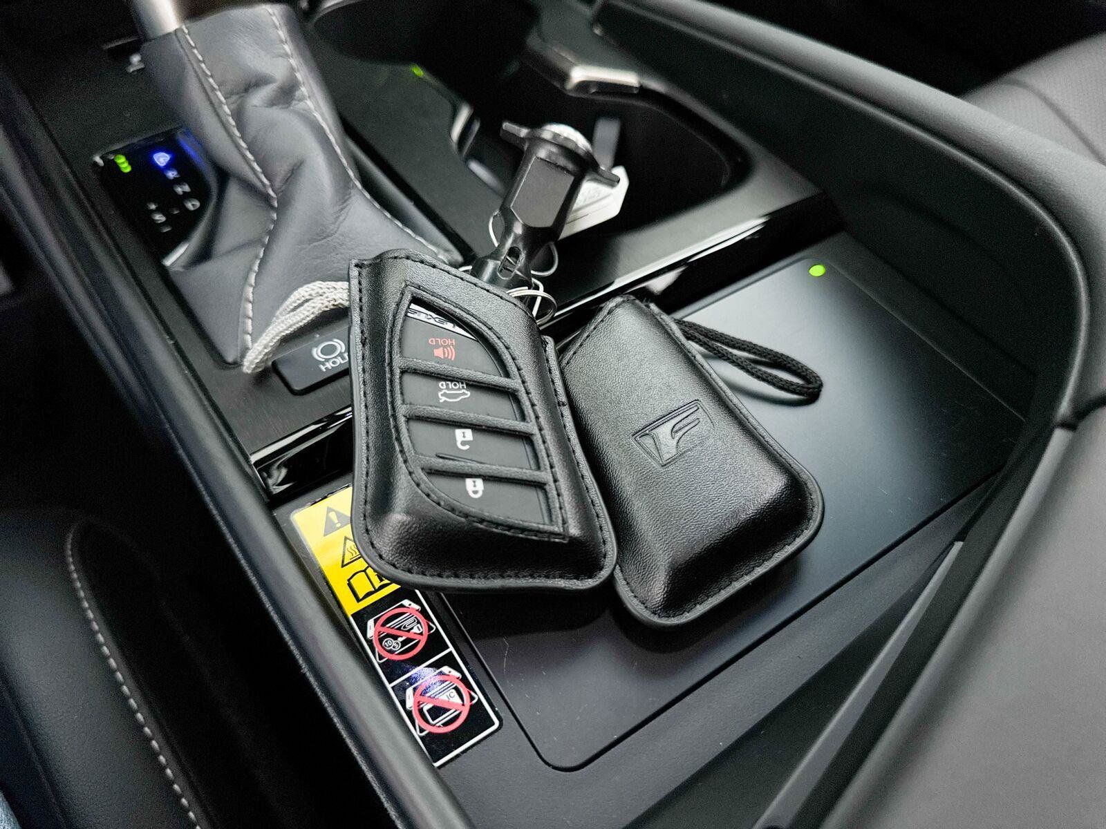 Used 2024 Lexus ES 300h F Sport w/ Accessory Package (Z1) FWD image 39