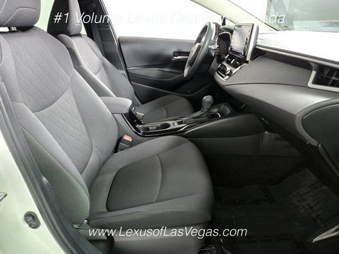 Used 2021 Toyota Corolla LE w/ LE Convenience Package FWD image 22