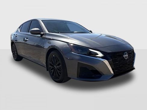 New 2025 Nissan Altima 2.5 SV w/ SV Special Edition Package image 8