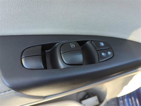 Certified 2017 Nissan Sentra SV w/ Protection Package image 30