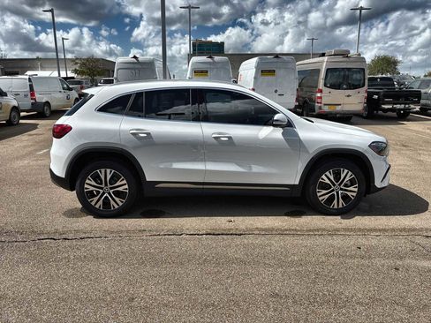New 2026 Mercedes-Benz GLA 250 4MATIC image 10
