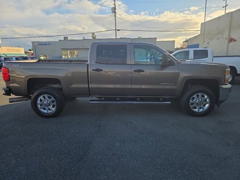 Used 2015 Chevrolet Silverado 2500 LT w/ LT Convenience Package image 12