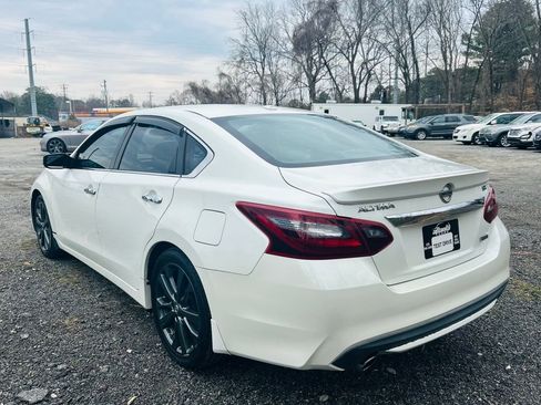 Used 2018 Nissan Altima 2.5 SR w/ SR Special Edition image 6