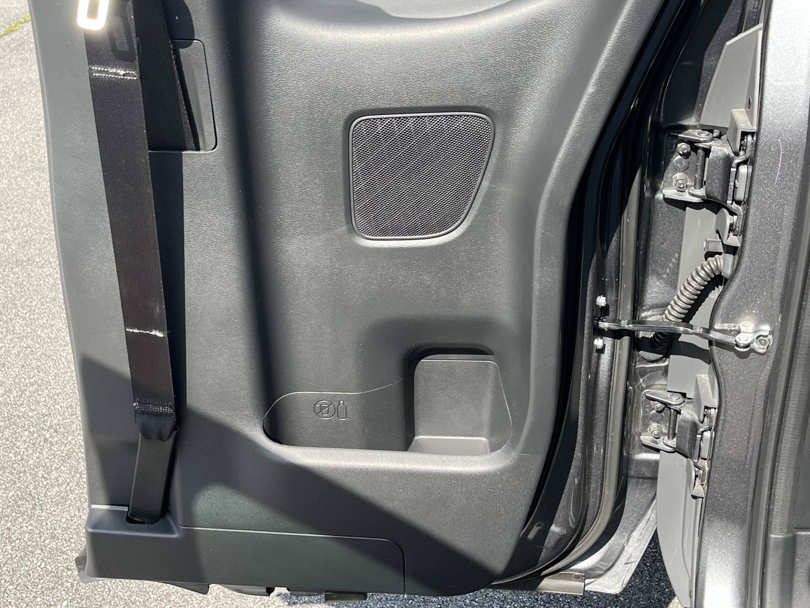 Used 2025 Nissan Frontier SV RWD image 20