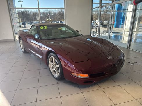 Used 2003 Chevrolet Corvette Convertible w/ Preferred Equipment Group1 image 3