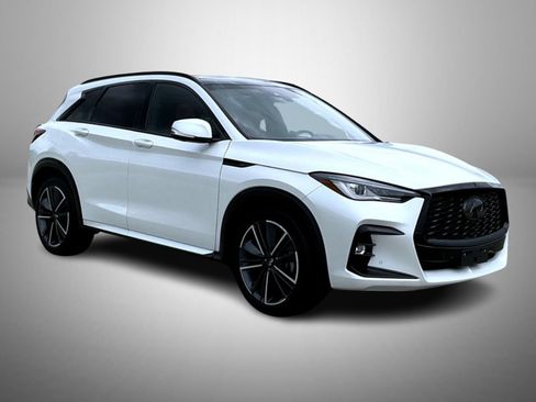 Used 2025 INFINITI QX50 Sport AWD/4WD image 3