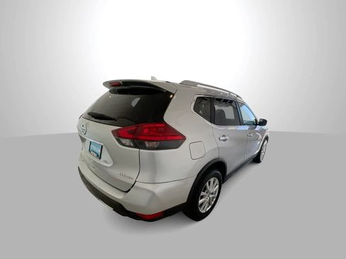 Used 2017 Nissan Rogue SV AWD/4WD image 8