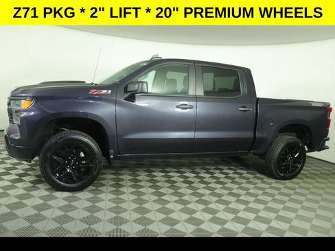 Used 2022 Chevrolet Silverado 1500 Custom Trail Boss w/ LPO, Dark Essentials Package image 8