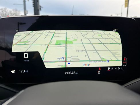 Used 2025 Chevrolet Equinox LT image 42