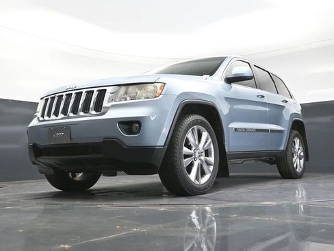 Used 2012 Jeep Grand Cherokee Laredo RWD image 30