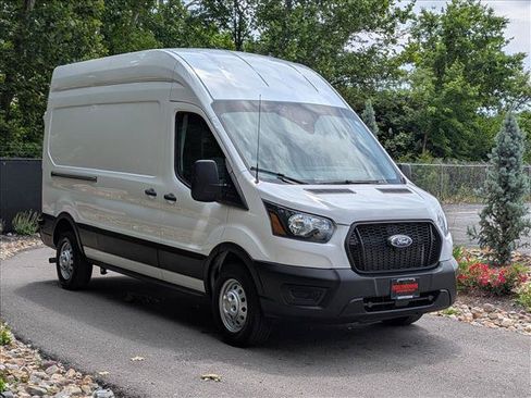 Used 2024 Ford Transit 250 148 High Roof AWD image 8