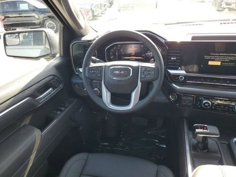 New 2026 GMC Sierra 1500 SLT w/ SLT Premium Package AWD/4WD image 15