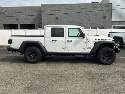 Used 2021 Jeep Gladiator Mojave AWD/4WD image 2