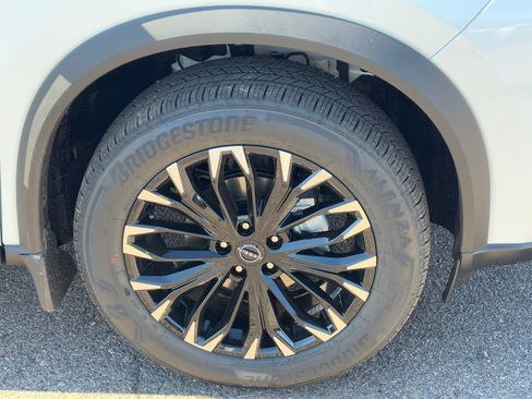 New 2026 Nissan Rogue SV image 10