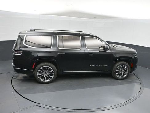 Used 2024 Jeep Grand Wagoneer Series III w/ Rear Seat Video Group 1 AWD/4WD image 31