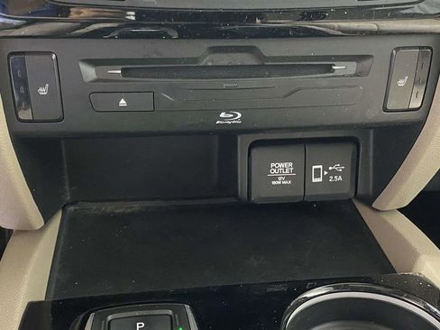 Used 2022 Honda Pilot Touring image 33