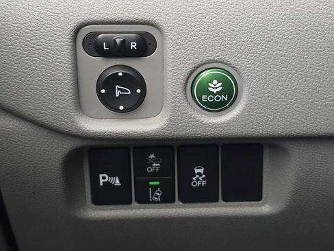 Used 2021 Honda Pilot Touring image 19