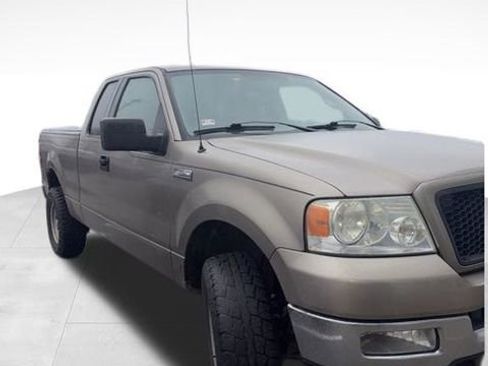 Used 2005 Ford F150 XLT image 4