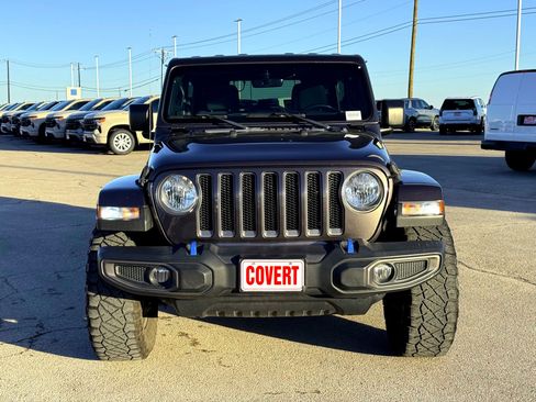 Used 2021 Jeep Wrangler Unlimited Sahara image 3