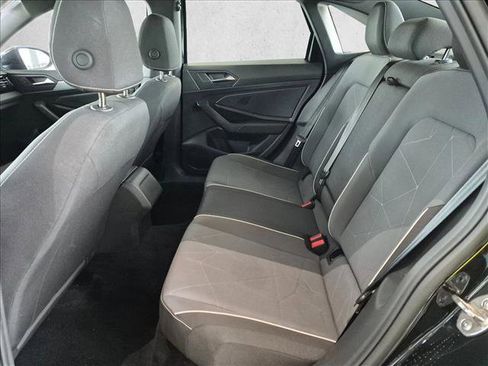Used 2025 Volkswagen Jetta Sport FWD image 19