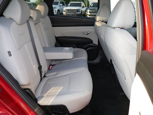 Used 2025 Hyundai Tucson SEL FWD image 24