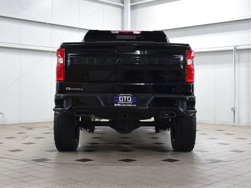 Used 2025 Chevrolet Silverado 1500 High Country w/ Midnight Edition AWD/4WD image 6