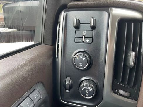 Used 2019 Chevrolet Silverado 2500 LTZ w/ Duramax Plus Package AWD/4WD image 31