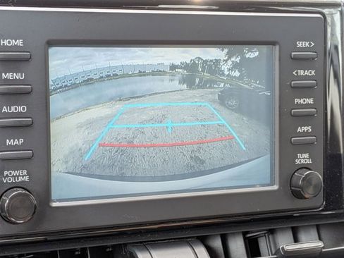 Used 2019 Toyota RAV4 LE image 6