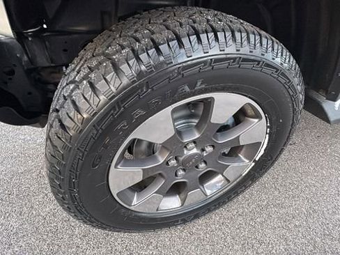 Used 2019 Jeep Wrangler Unlimited Sahara image 9