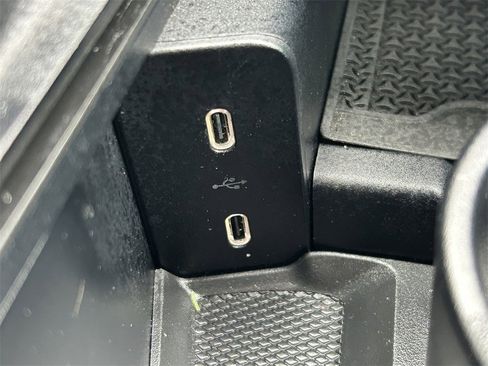 Used 2024 Mercedes-Benz E 350 4MATIC Sedan image 34