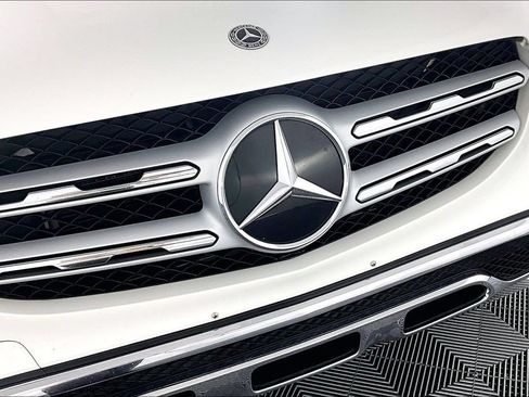 Used 2020 Mercedes-Benz GLC 300 4MATIC image 30