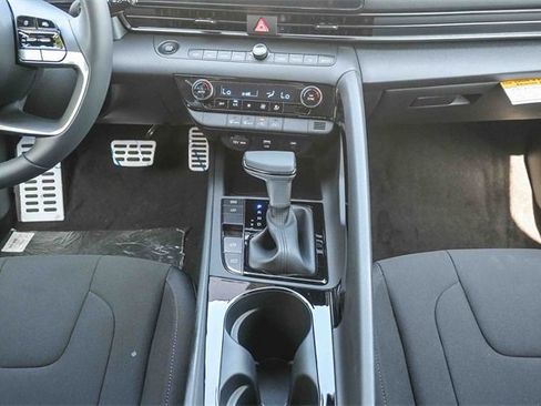 New 2026 Hyundai Elantra Sport image 16