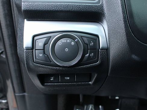 Used 2018 Ford Explorer Sport image 15