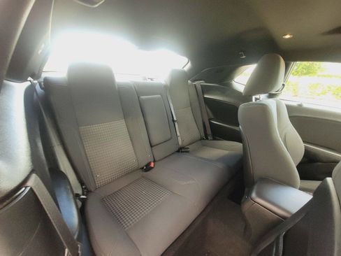 Used 2019 Dodge Challenger SXT image 18