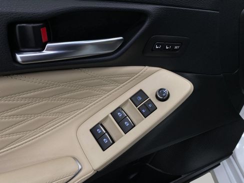 Used 2020 Toyota Avalon Limited w/ Advanced Safety Package FWD image 31