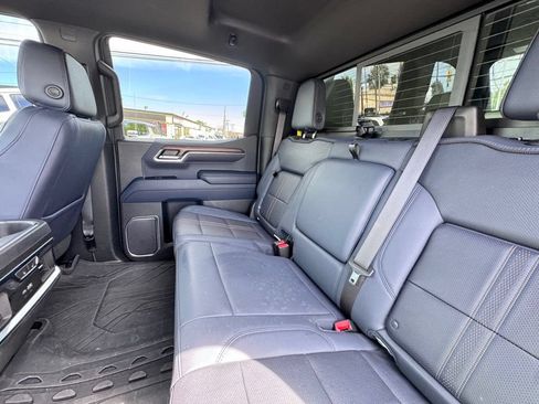 Used 2023 Chevrolet Silverado 1500 High Country w/ High Country Premium Package AWD/4WD image 16