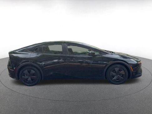 Used 2025 Toyota Prius LE image 16