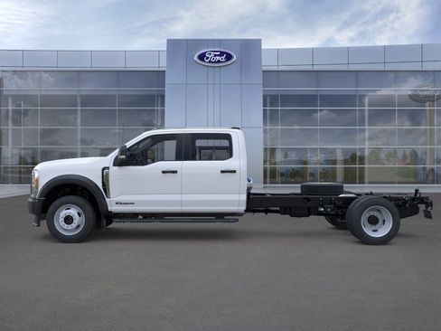 New 2026 Ford F450 4x4 Crew Cab Super Duty image 3